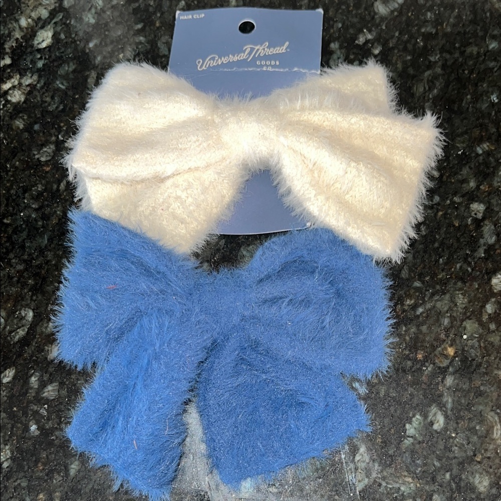 Universal Thread Kids' Fuzzy Hair Bow Set - White & Blue - Picture 2 of 3